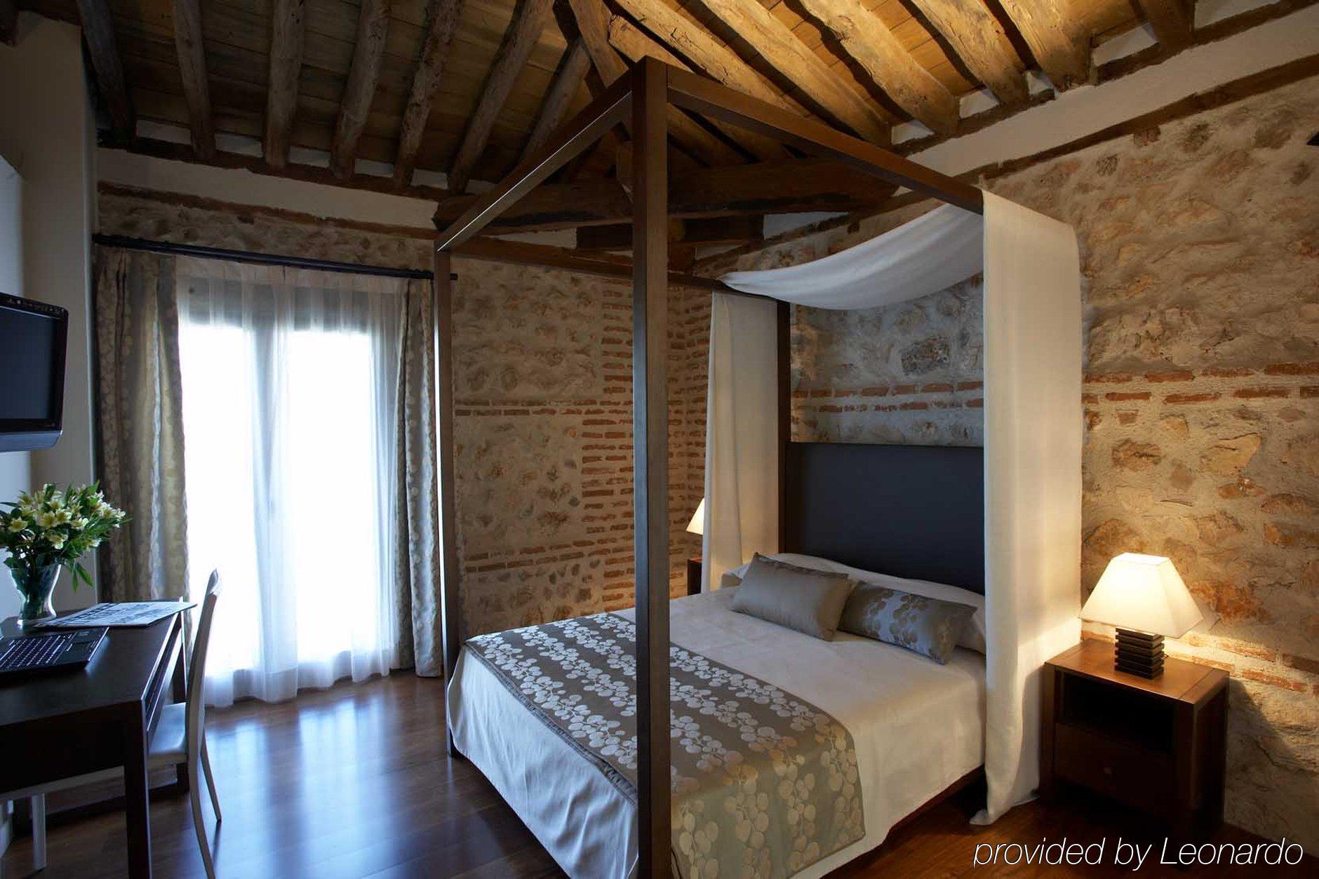 Hotel El Pontifical Santos De La Humosa Habitación foto